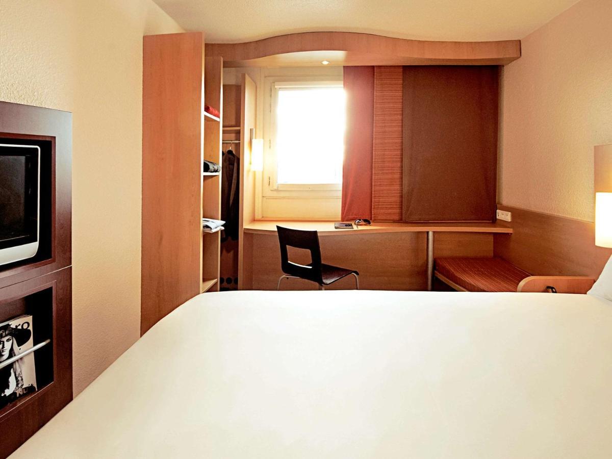 Ibis Nemours Exterior foto