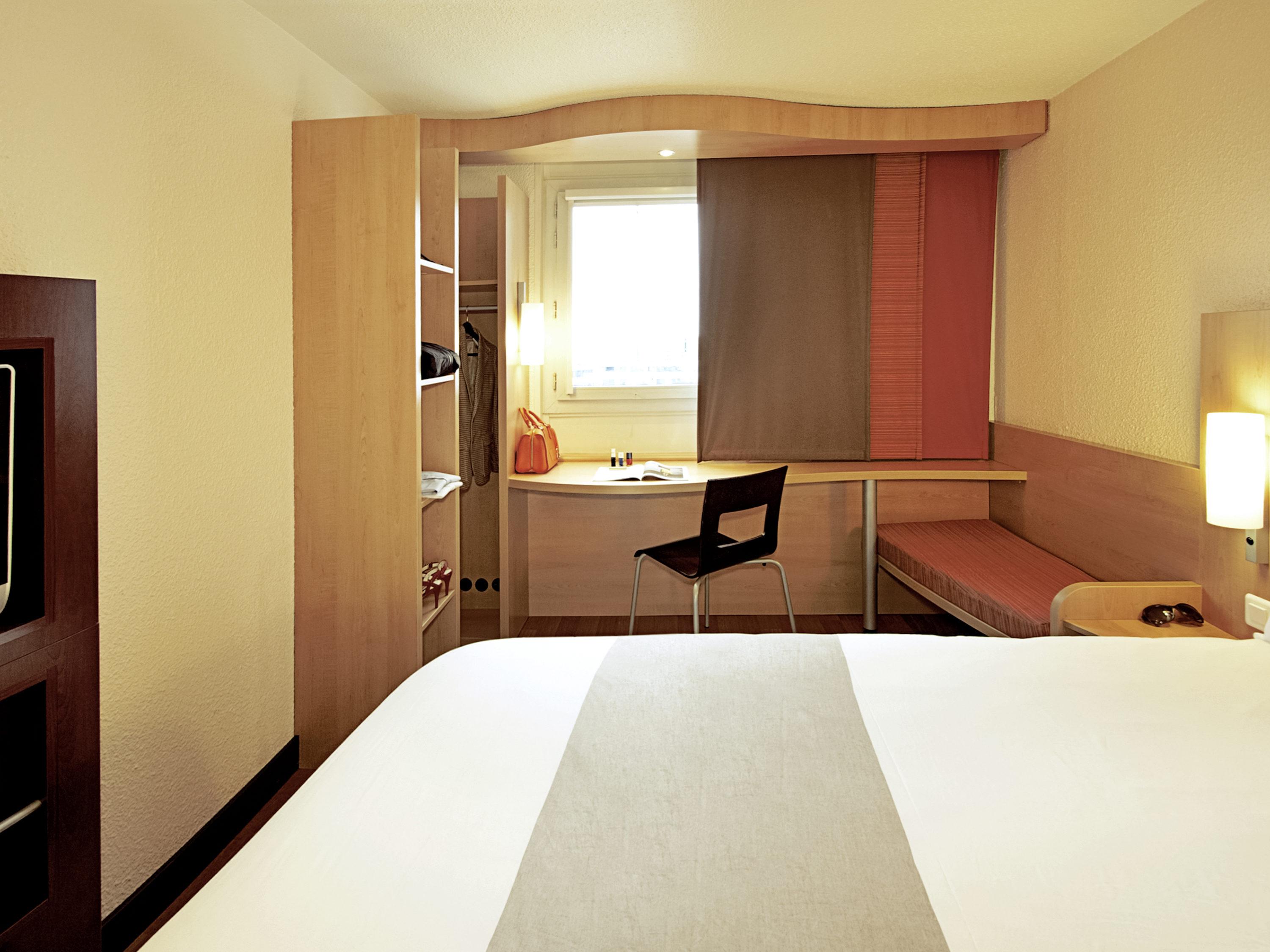 Ibis Nemours Exterior foto
