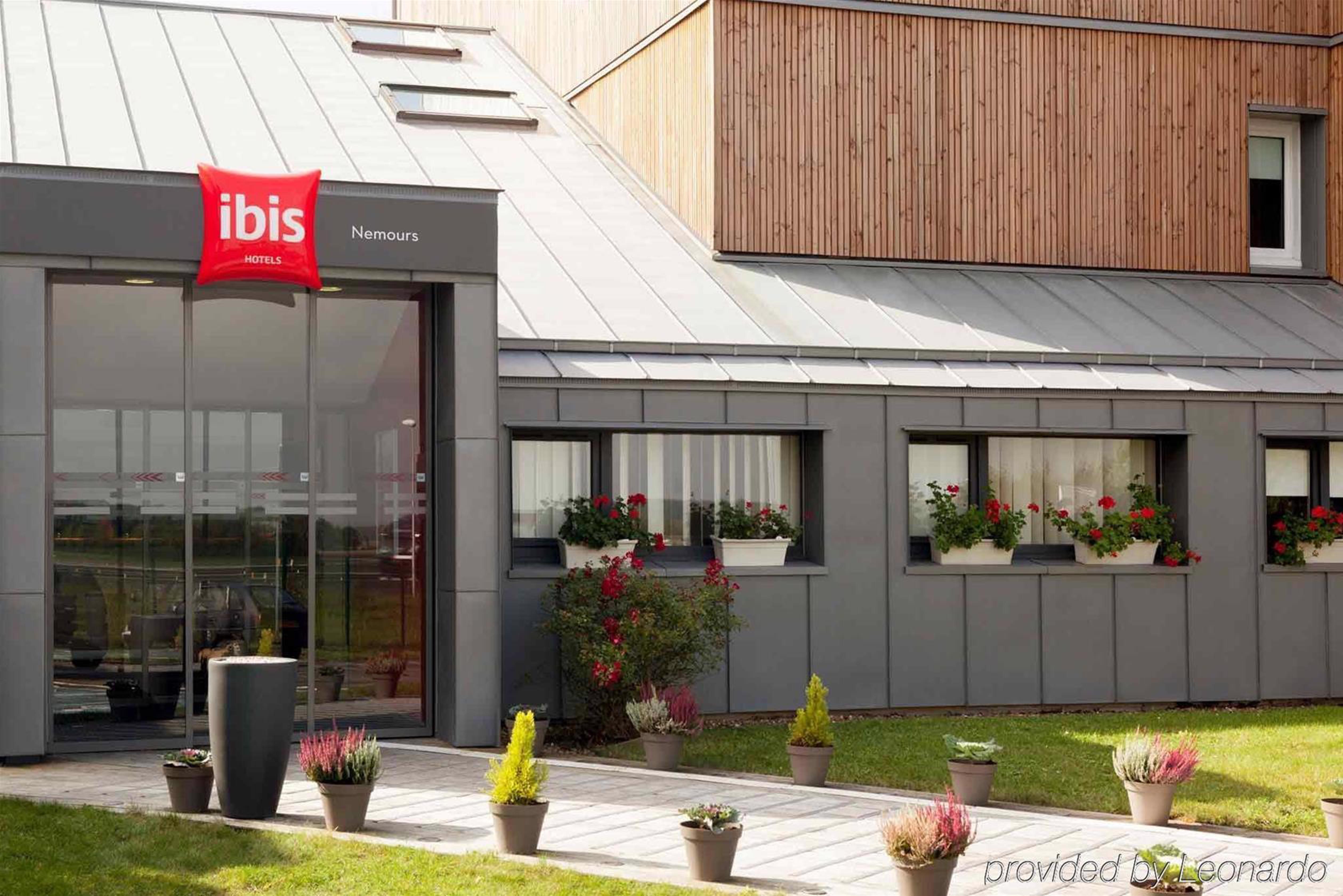 Ibis Nemours Exterior foto
