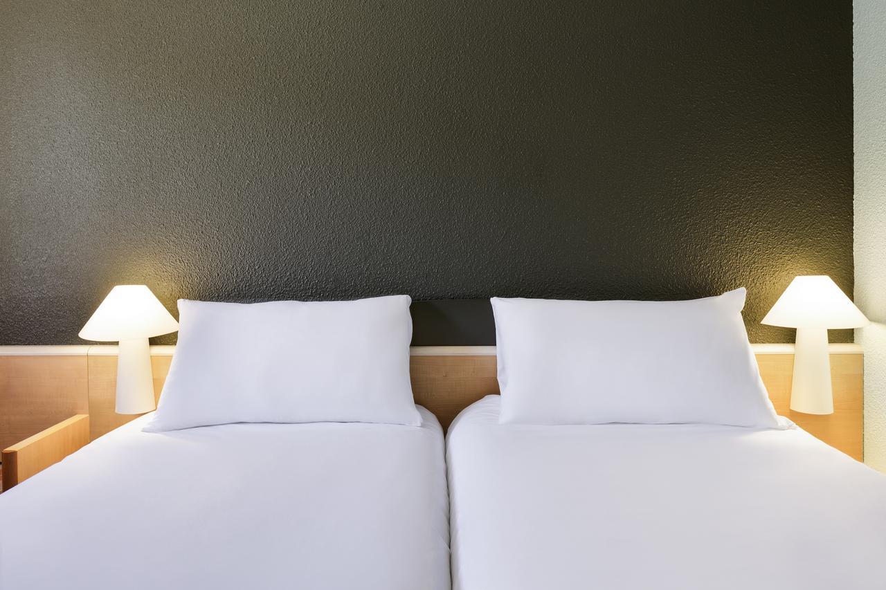 Ibis Nemours Exterior foto